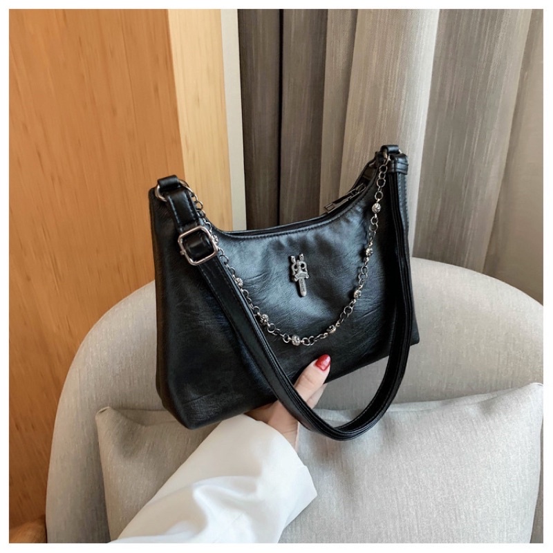 Túi Chrome Hearts