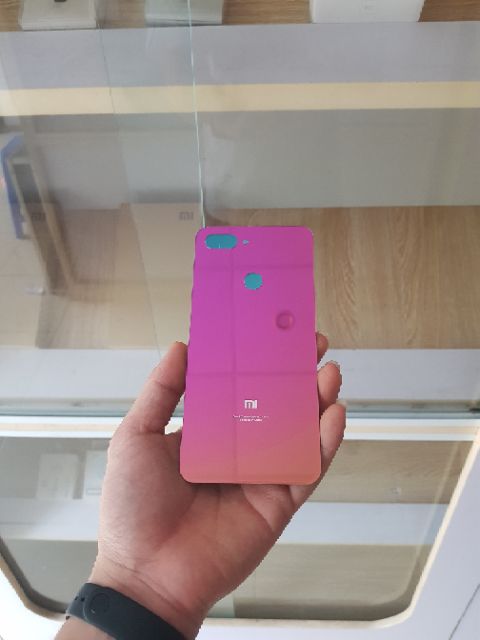Nắp lưng kính Mi 8 lite