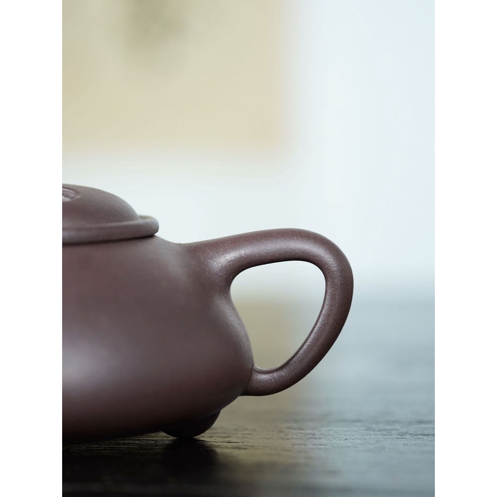 Ấm Tử Sa Nghi Hưng Thạch Biều Ngưu Cái 260 ml (Lão Tử Nê)