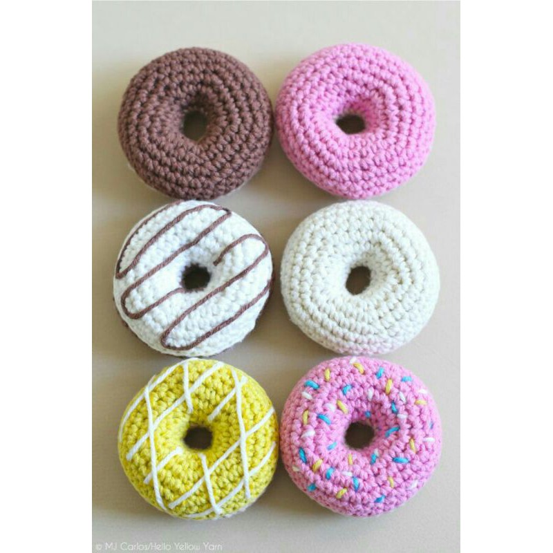 Bánh donut bằng len