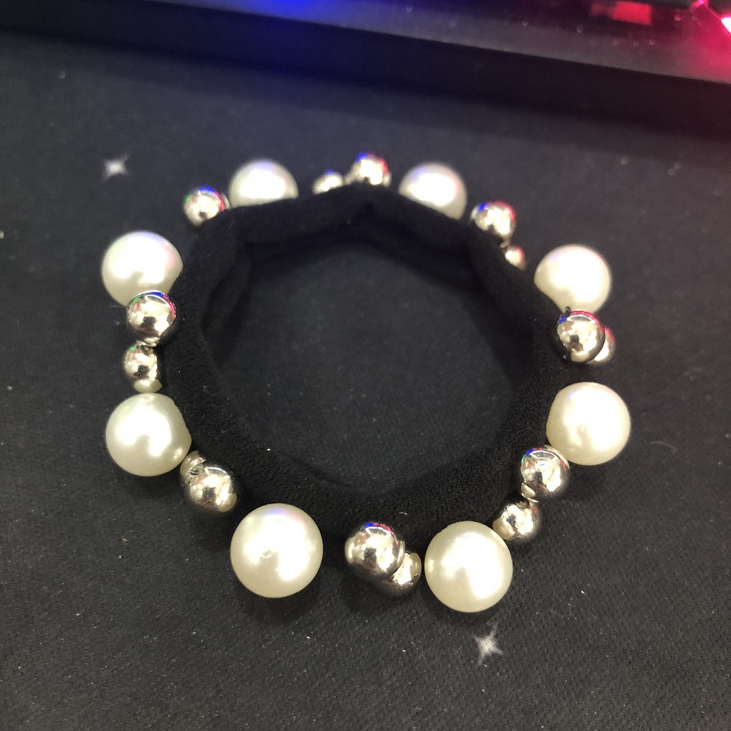 Cột tóc đính hạt xinh xắn MNEW