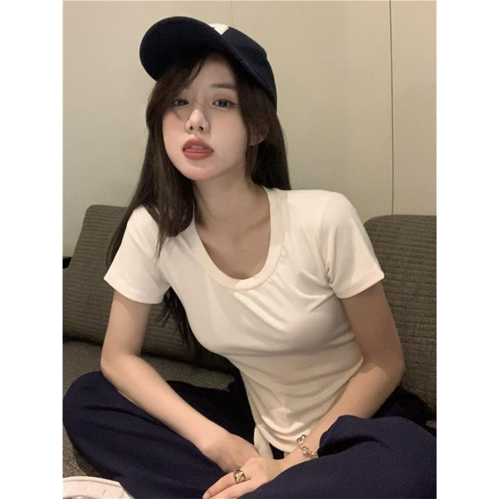 Áo Thun Cộc Tay Vạt Ngắn 61666