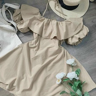 Đầm trễ vai chốt live