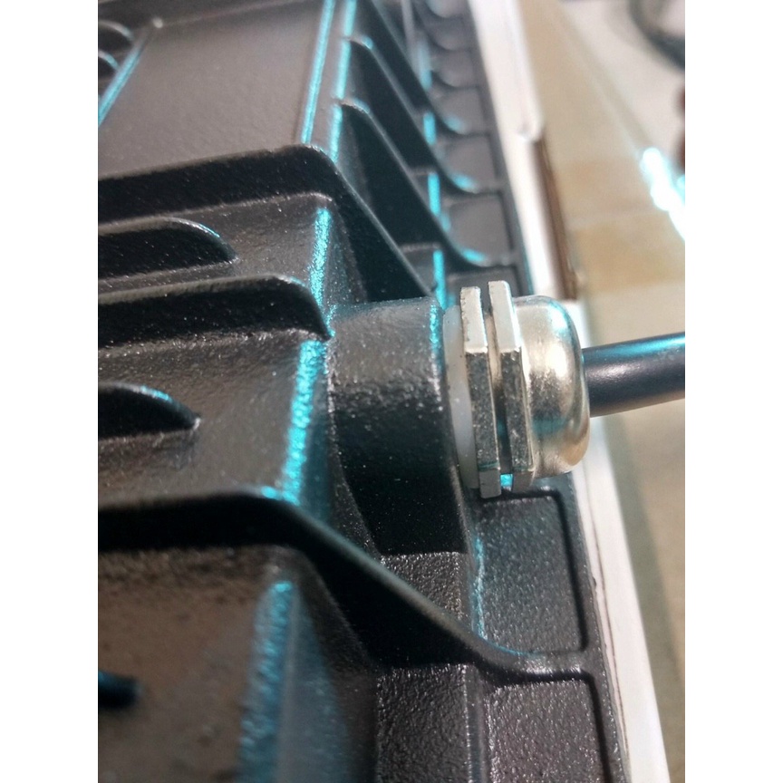 Đèn pha sân vườn siêu sáng bóng LED 10w, 20w, 30w ,50w, 100w