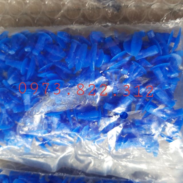 Vít nở gioăng cánh cửa