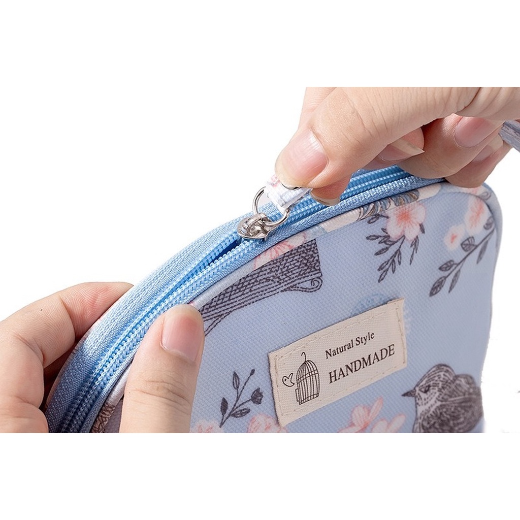 Túi Đựng Mỹ Phẩm Cầm Tay Hình Bán Nguyệt Chống Thấm Nước Tiện Dụng Mang Đi Du Lịch