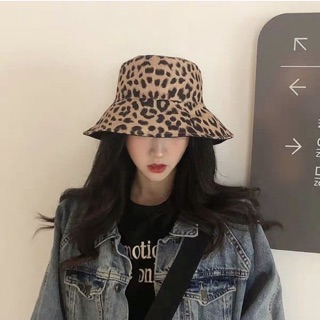 Mũ hoạ tiết da beo đội được 2 mặt