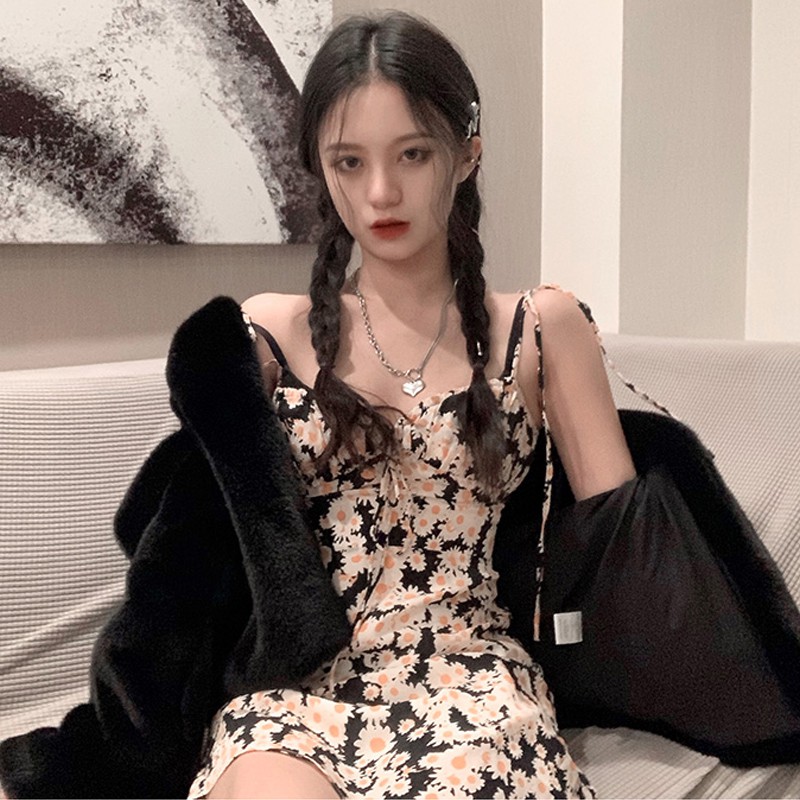 Đầm Hai Dây Họa Tiết Hoa Cúc Cho Nữ