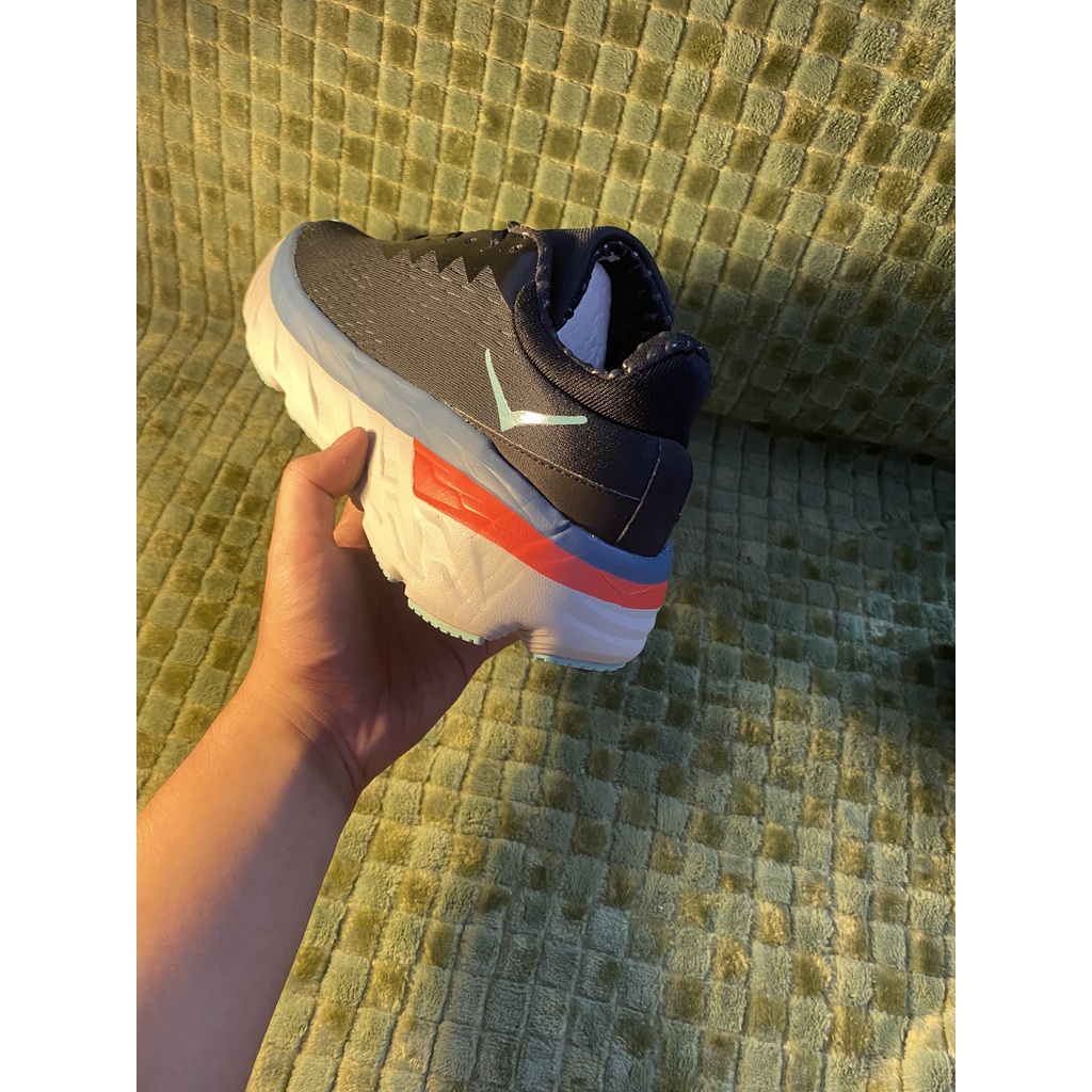 Giày CHẠY HoKa , Giày Thể Thao Đủ Size Cho Cả Nam Và Nữ MÀU ĐEN ĐẾ CAM