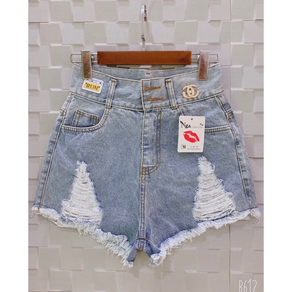 quần short xinh xắn phối logo sắt xinh sanh chảnh dễ mix đồ