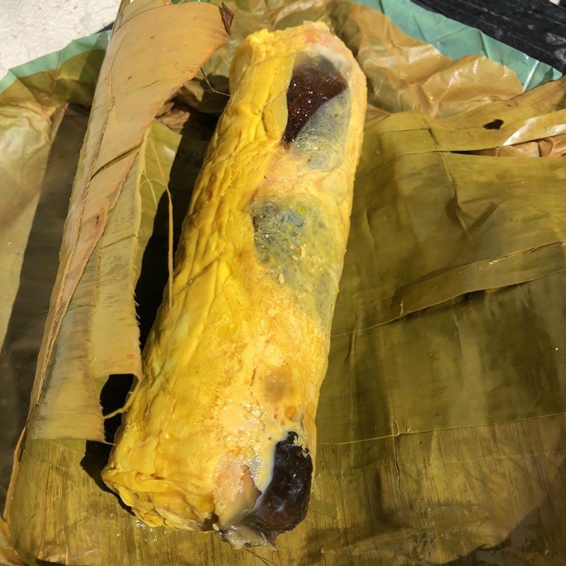 Chả lụa hoa bách thảo trứng muối