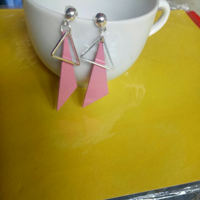 Khuyên tai dài các kiểu