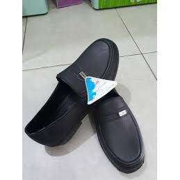 Giày nhựa nam, giày đi mưa Việt San màu đen size 39-43