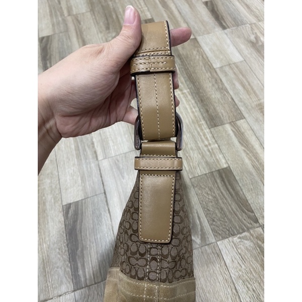 Túi si hiệu Coach