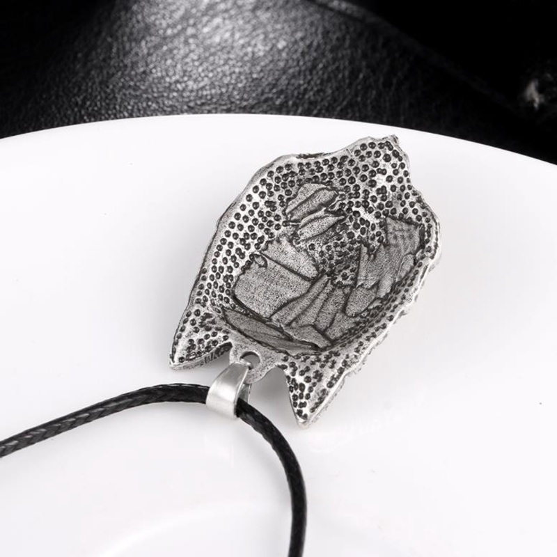 Vòng cổ Da Phối Mặt Hình Đầu Sói Phong Cách Vintage Cho Nam