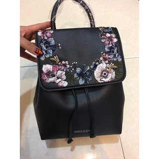 [NHẬP WBSFREE GIẢM 15%] Balo thêu Charles  Keith