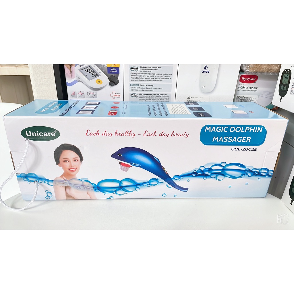 Máy massage cầm tay cá heo DOLPHIN UNICARE UCL-2002E - Giao màu ngẫu nhiên - Bảo hành chính hãng 6 tháng