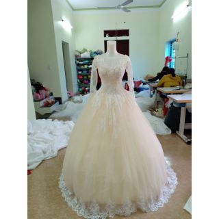 Áo cưới màu da