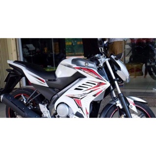 Cánh chim bửng FZ150i full pass đầy đủ gắn trực tiếp cho Fz150i  đã bao gồm tem mẫu ngẫu nhiên theo mùa