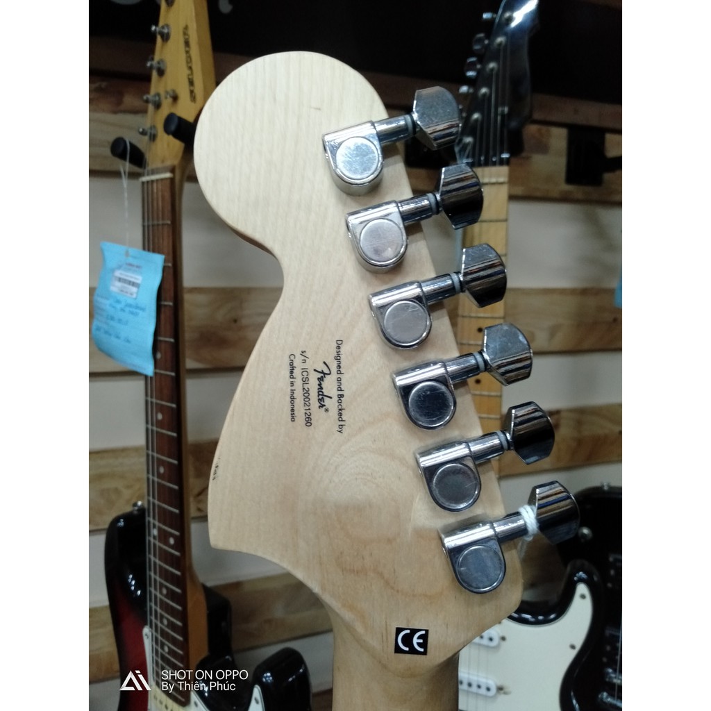 Guitar điện Squier Stratocaster