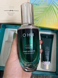 Ohui Prime Advancer Ampoule serum sample
