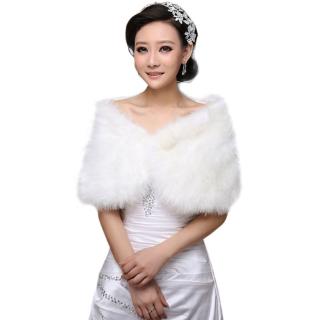 Áo Khoác Lông Trắng Cho Cô Dâu