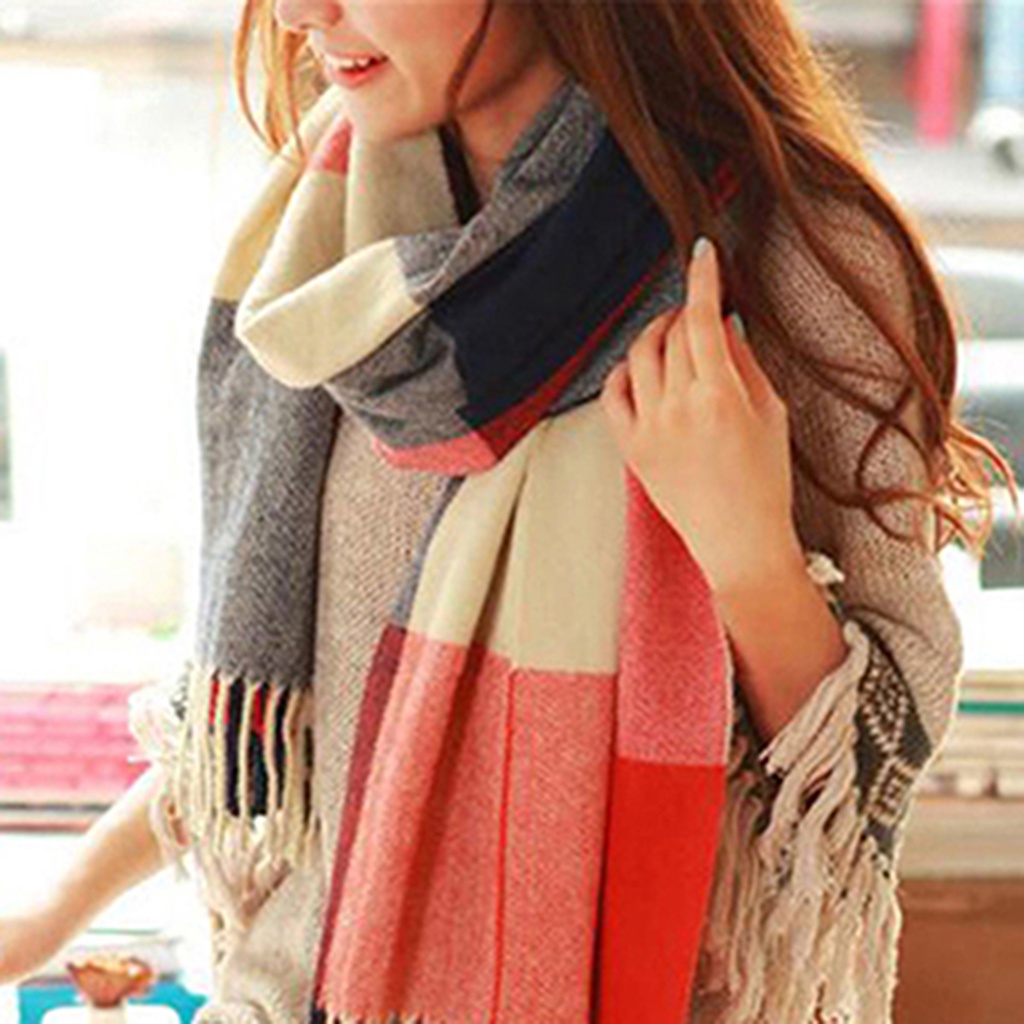 Khăn choàng cổ phối tua rua thời trang hoa văn caro