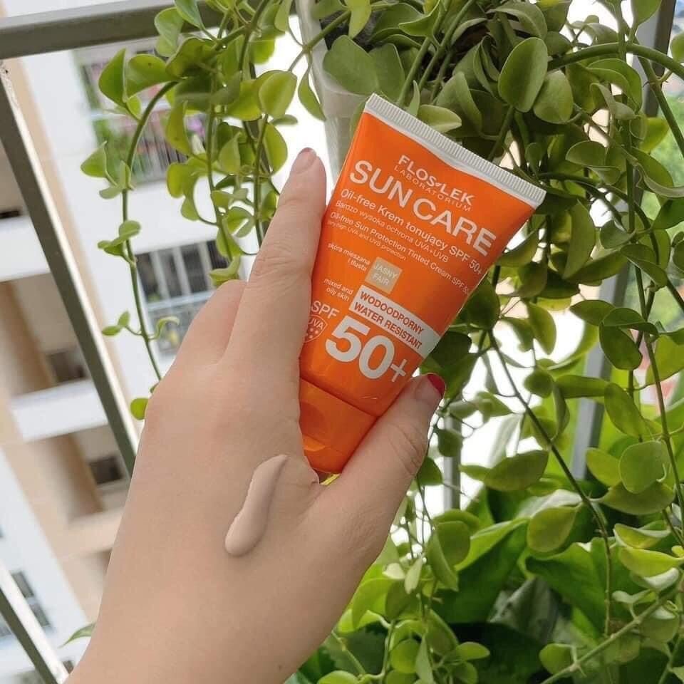 Kem Chống Nắng Floslek SPF 50+ Phổ Rộng Chống Trôi Che Khuyết Điểm Kiềm Dầu Khô Thoáng Cho Da Dầu Mụn Chính Hãng