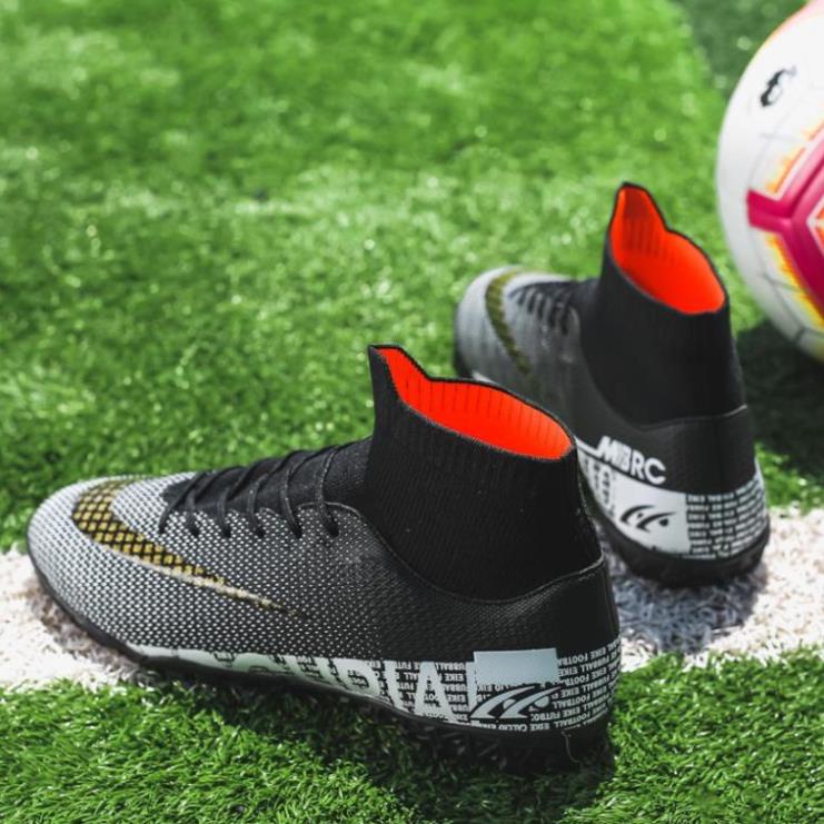 XẢ KHO Giày đá bóng nam CR7 Mercurial FG Giày Futsal TF Giày đá banh Giày bóng đá cổ cao sân cỏ nhân tạo đen trắng / 🏐️