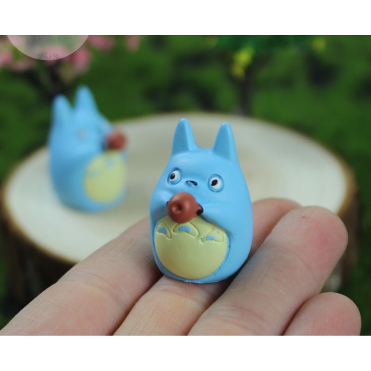 Mô hình Chu Totoro ( Totoro nhỏ màu xanh) thổi sáo đất Ocarina dùng trang trí terrarium, tiểu cảnh, DIY