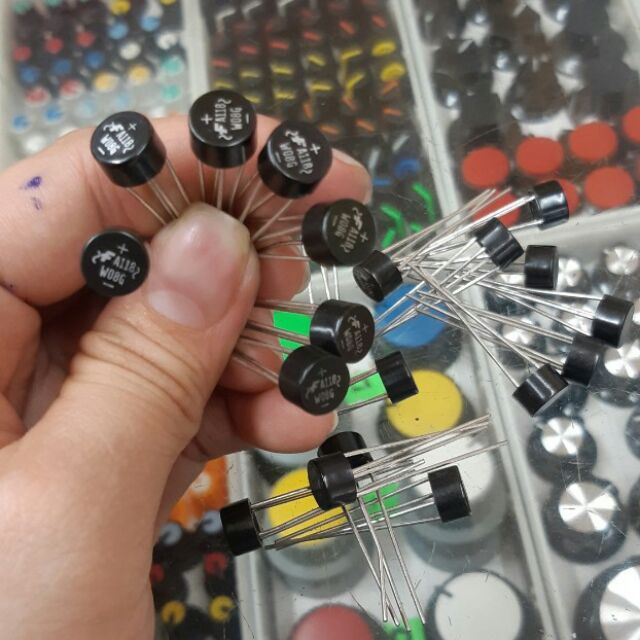 Diode cầu 1A loại tốt , giá bán 2 con 19k