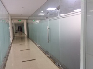 Giấy dán kính mờ ( kt 215x50cm)