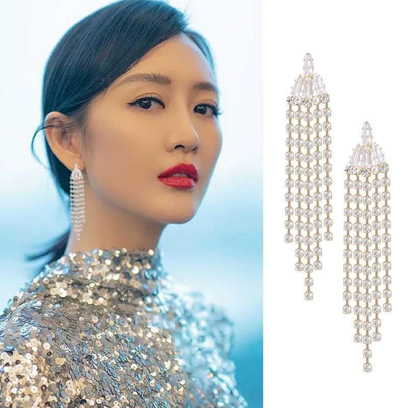 Bông Tai Mạ Bạc 925 Dáng Dài Đính Đá Phối Tua Rua Phong Cách Hàn Quốc