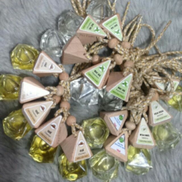 Combo 10 lọ tinh dầu treo xe (hoa nhài 3,violet 3, tuyluyp 2,hoa  ly 2)