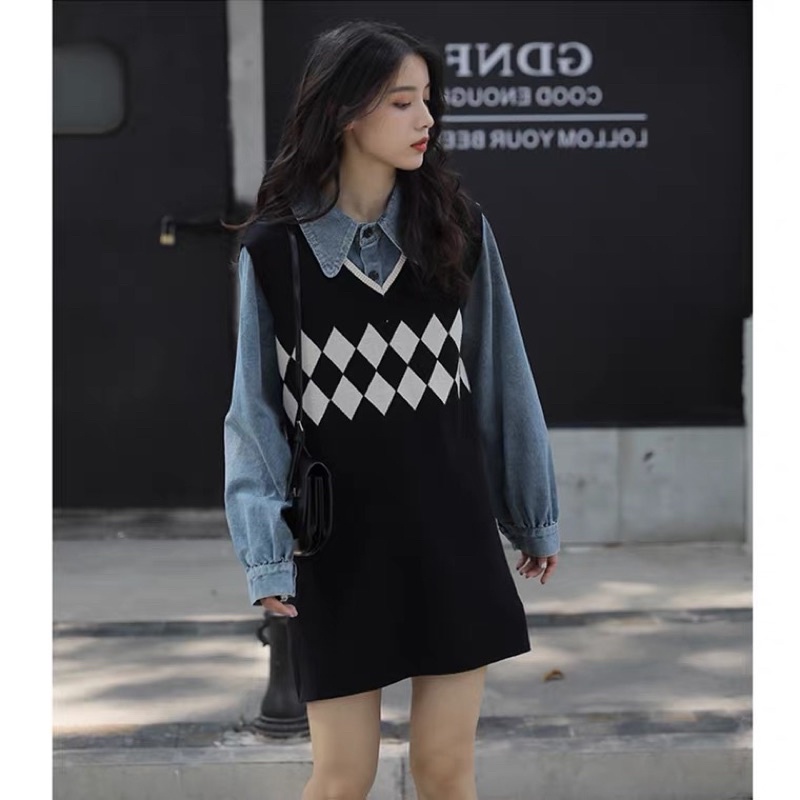 Set áo sơmi jean + váy yếm len