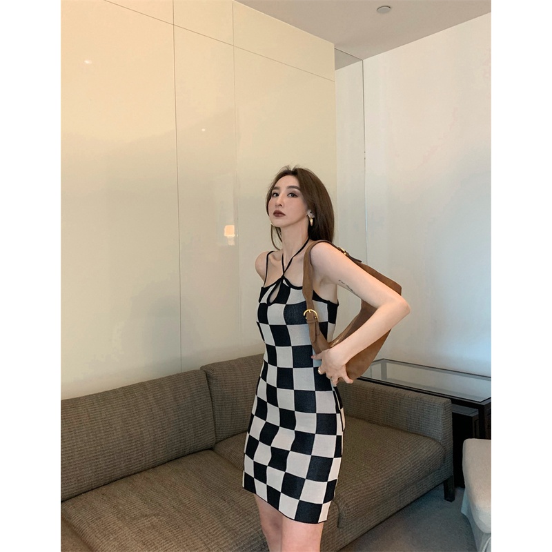 Đầm ôm hai dây kumikumi phong cách Hàn Quốc thời trang gợi cảm cho nữ