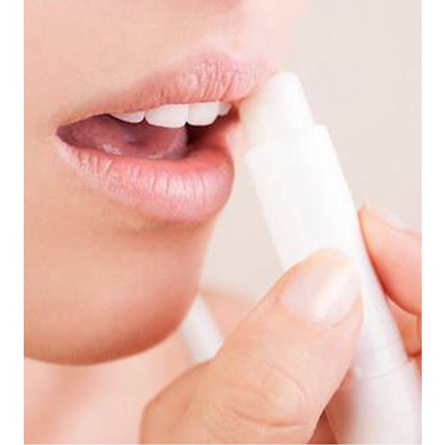 Son dưỡng mỡ hươu Astrid 4,7g giúp dưỡng môi mềm và hồng hào