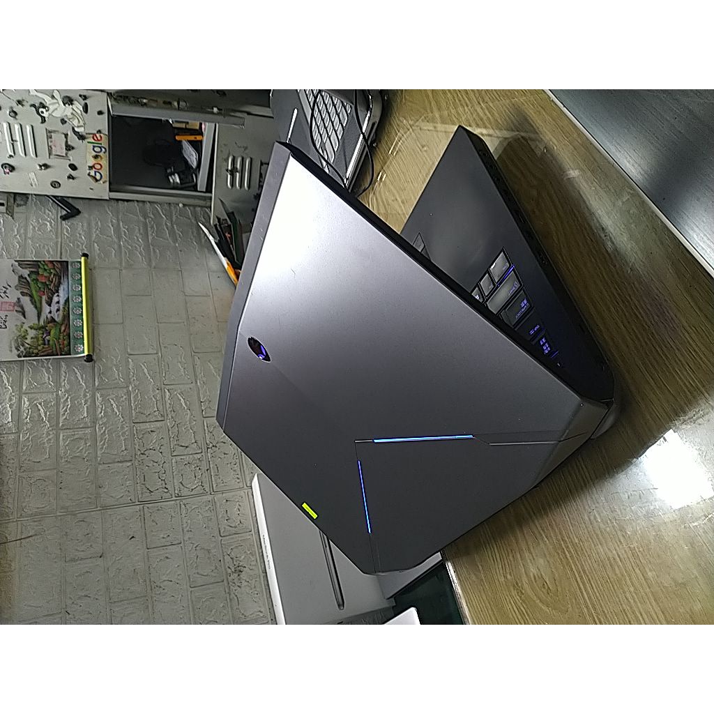 Laptop Gaming Dell Alienware 17  chiến game xử lý đồ họa cực mạnh mẽ