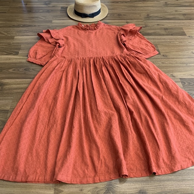 Đầm cam babydoll tiểu thư