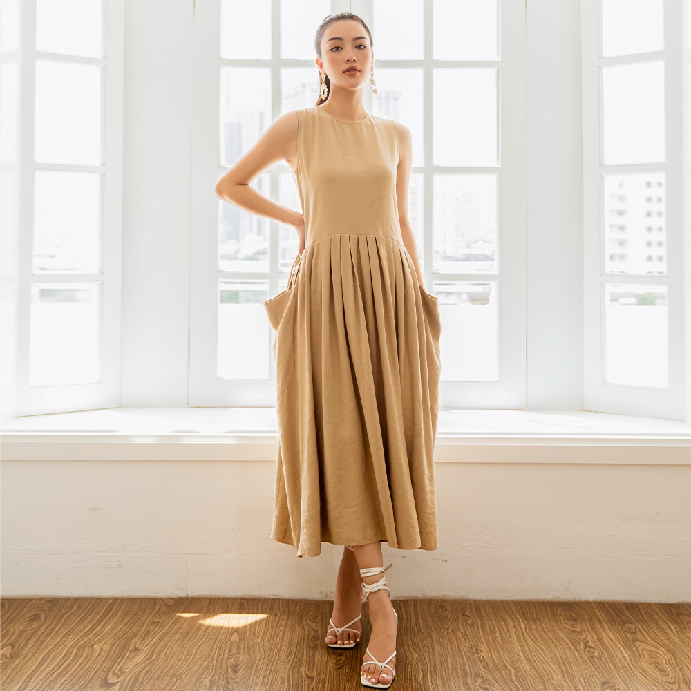Đầm sát nách nữ dáng suông màu be LADY ME by Eva de Eva 21SDKO053B