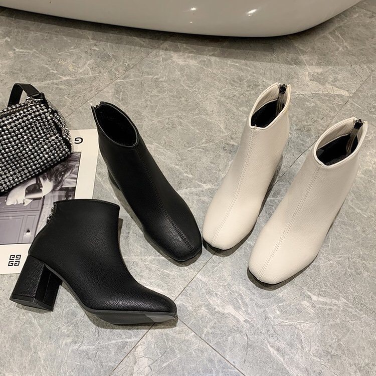 Hàng Mới Về- Bốt nữ cổ lửng gót vuông 5cm cực xinh | BigBuy360 - bigbuy360.vn