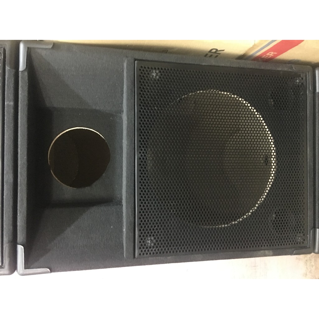 Võ thùng loa sân khấu bass 30 cm treb lựu đạn