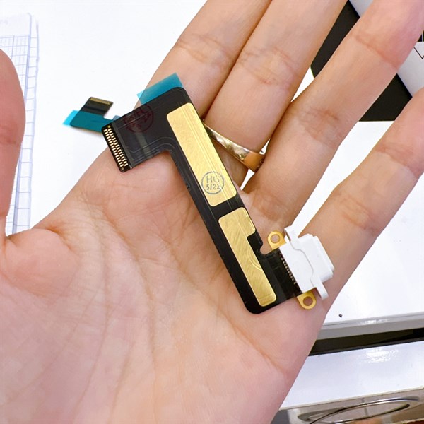 Cụm sạc ai pát Mini 1