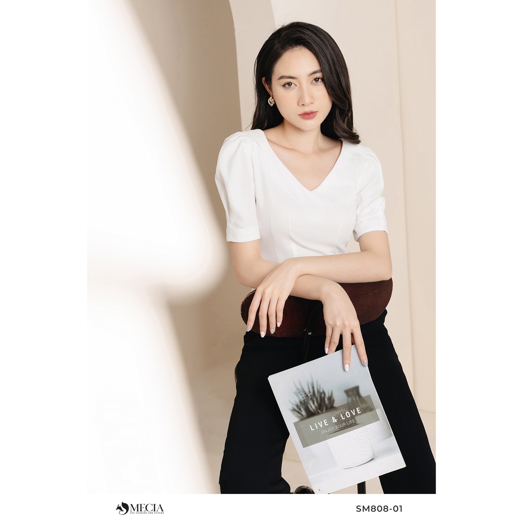 Sơ mi tay ngắn cổ tim xếp ly công sở MECIA SM808