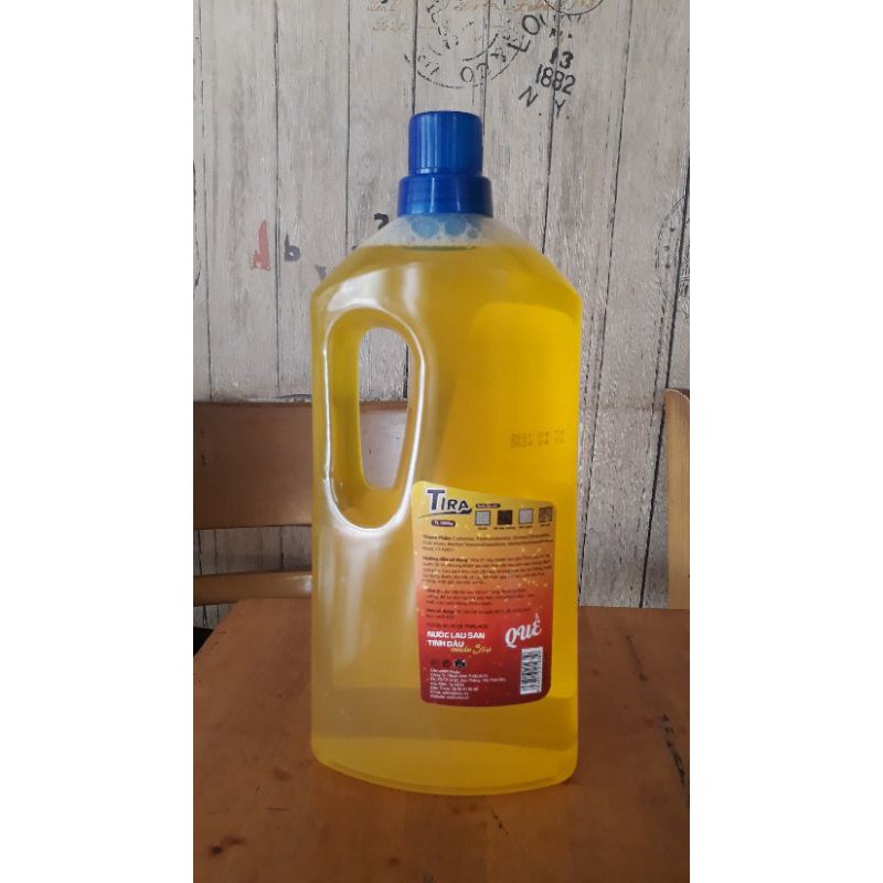 Nước lau sàn chuẩn Spa Tinh dầu Quế thiên nhiên 1,8 Lít