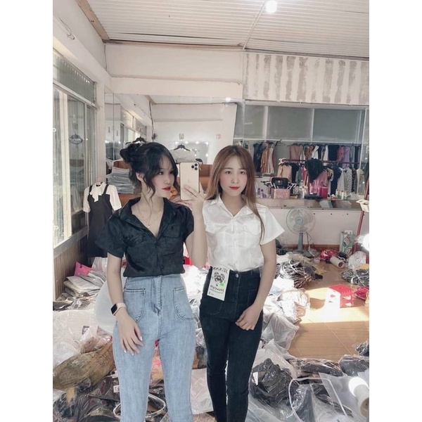 Áo sơ mi nữ kiểu phối chữ gomboutique77 chất vải phi bóng lụa gấm FreeSize dưới 51kg, Áo sơ mi cộc gấm nắp túi 2 bên