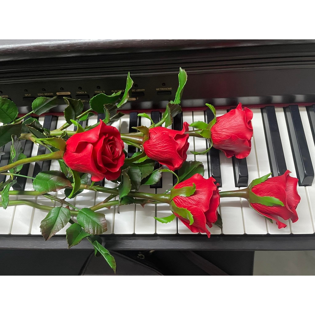 Cành hoa hồng đỏ kích thước 40cm