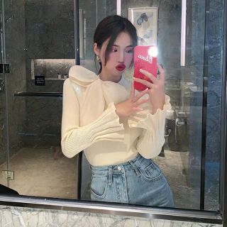 (SẴN) Áo len tay loe nơ cổ