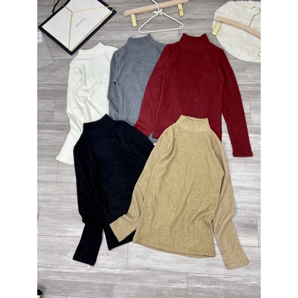 Áo len tăm nhung giữ nhiệt cổ cao 5cm màu trắng 5 phân