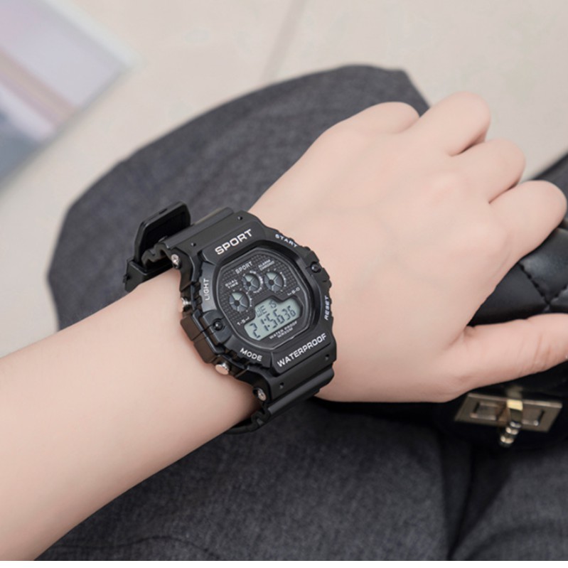 Đồng hồ điện tử nam nữ Sport S3V kiểu dáng thể thao, chống nước tốt, full chức năng | BigBuy360 - bigbuy360.vn